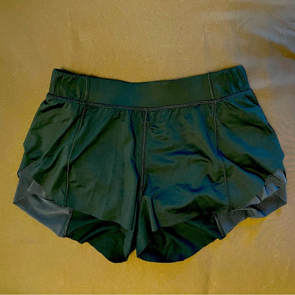 Lululemon size 4 shorts